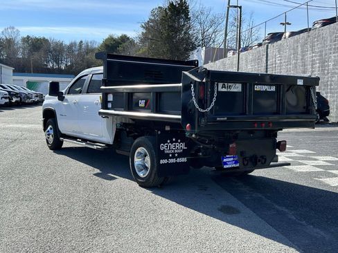 Used 2024 Chevrolet Silverado 3500 LT w/ Convenience Package image 6