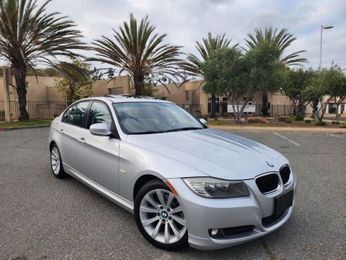 Used 2011 BMW 328i Sedan image 2
