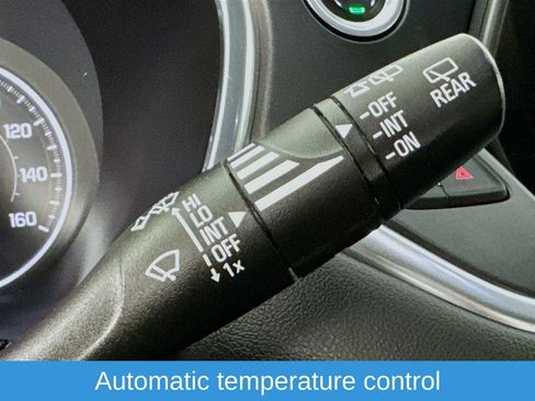 Used 2020 Chevrolet Blazer LT image 15