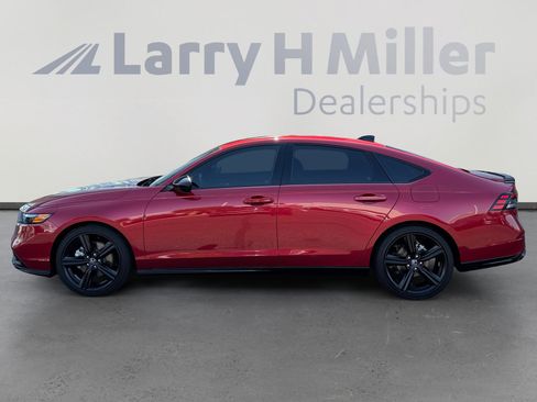 Used 2024 Honda Accord Sport image 2