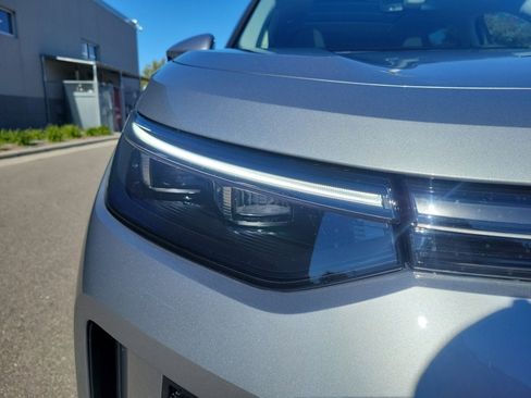 New 2026 Volkswagen Tiguan SE image 24