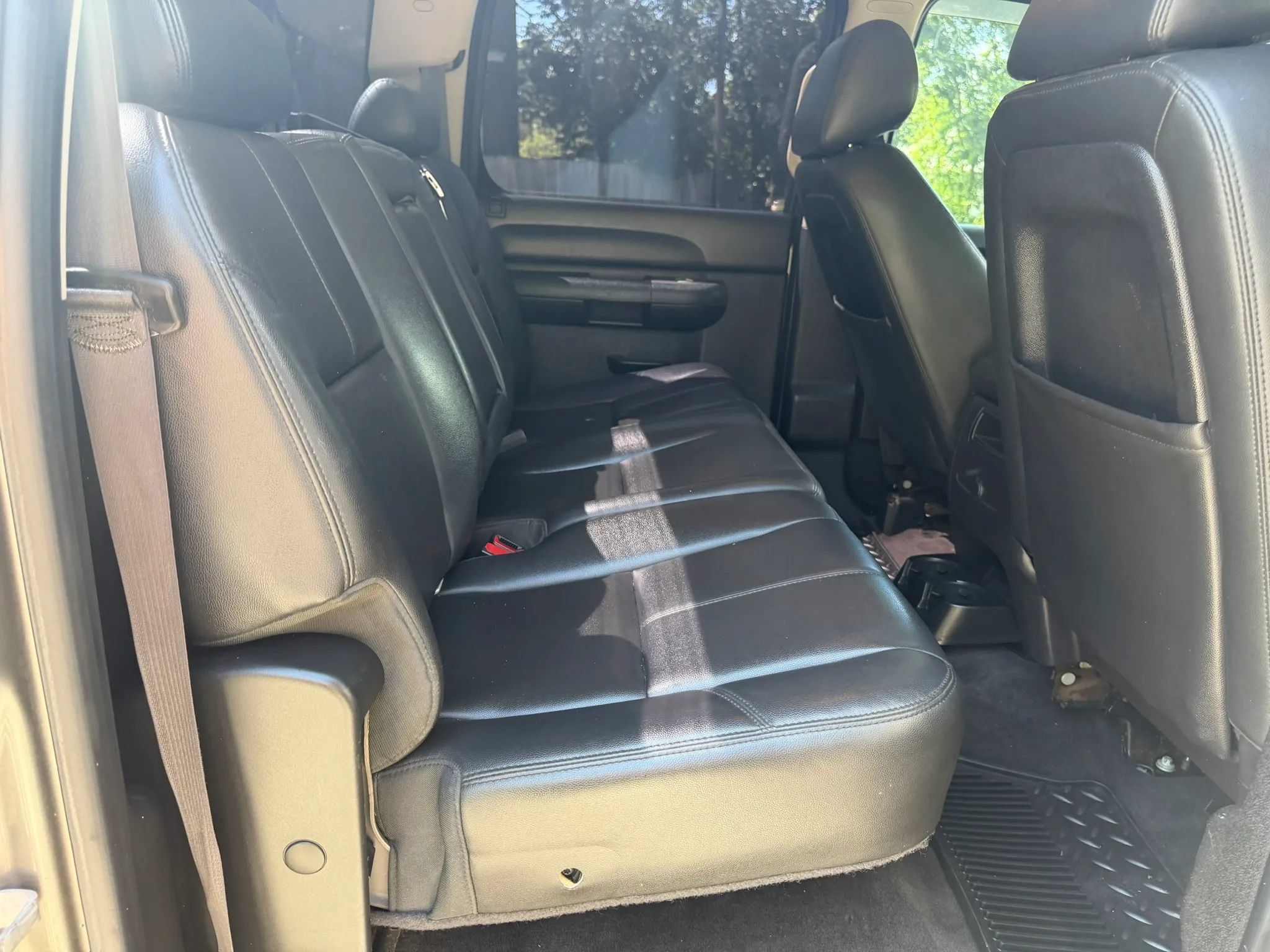 Used 2014 GMC Sierra 2500 SLE w/ SLE Preferred Package AWD/4WD image 11