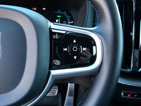 Used 2022 Volvo XC60 T8 Polestar w/ Protection Package Premier image 19