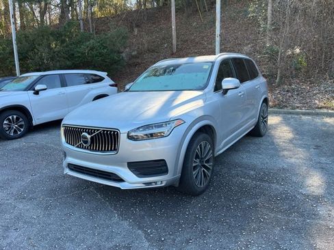 Used 2020 Volvo XC90 T5 Momentum w/ Protection Package Premier image 2