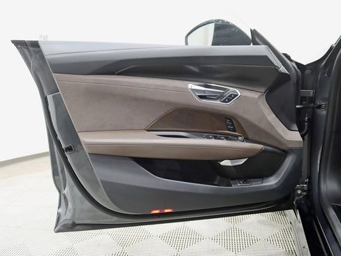 Used 2023 Audi e-tron GT Prestige image 36