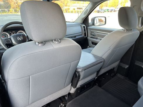 Used 2019 RAM 1500 Classic SLT image 20