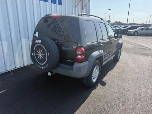 Used 2007 Jeep Liberty Sport AWD/4WD image 8