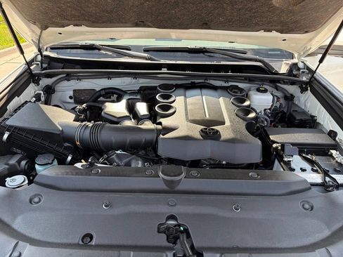 Used 2023 Toyota 4Runner Limited AWD/4WD image 21