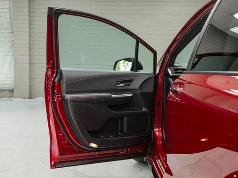 Used 2022 Toyota Sienna XSE w/ XSE Plus Package AWD/4WD image 29