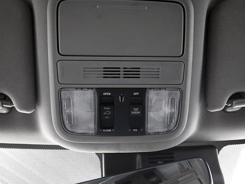 Used 2022 Honda Pilot Special Edition image 18