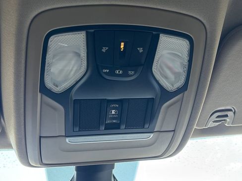 Used 2019 RAM 1500 Big Horn RWD image 38