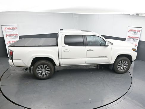 Used 2023 Toyota Tacoma Limited image 29