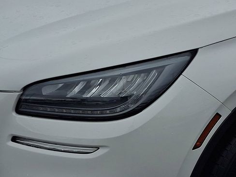 Certified 2021 Lincoln Corsair AWD w/ Equipment Group 101A image 9