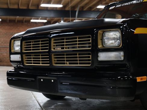 Used 1992 Dodge D/W Truck 150 image 11