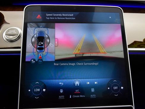 Used 2025 Mercedes-Benz S 580 4MATIC Sedan image 31