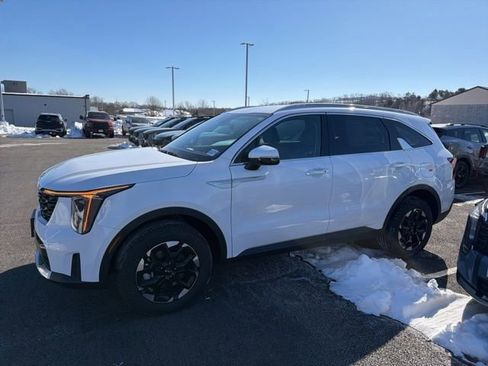 New 2026 Kia Sorento S AWD/4WD image 6