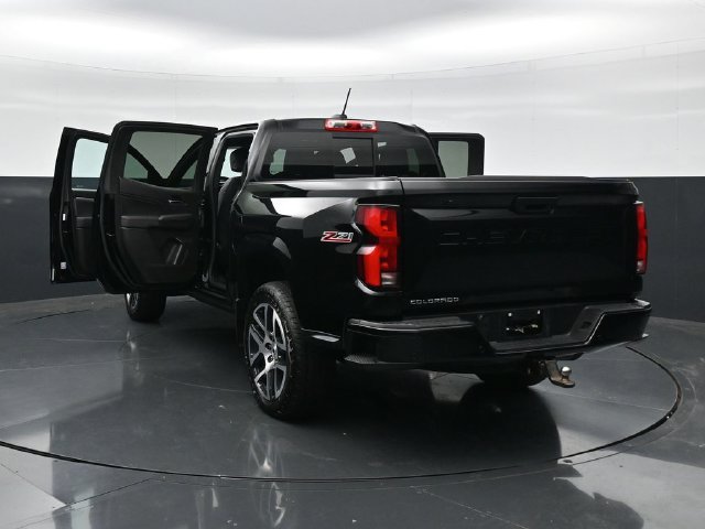 Used 2023 Chevrolet Colorado Z71 w/ Z71 Convenience Package 2 AWD/4WD image 56
