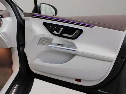 Used 2025 Mercedes-Benz EQE 350+ 4MATIC Sedan image 16