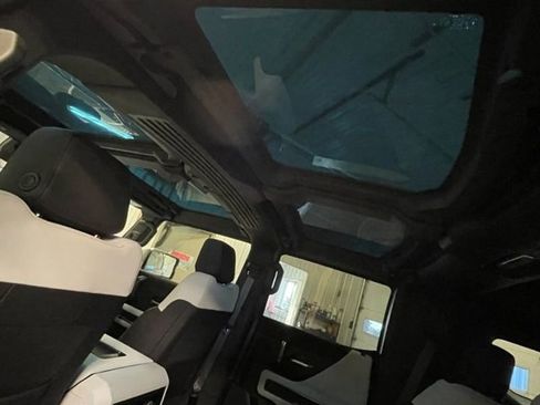 New 2024 GMC Hummer EV 2X image 17