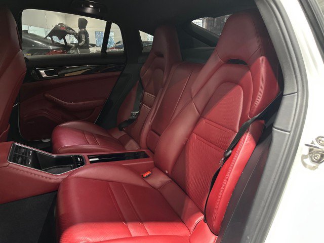 Used 2018 Porsche Panamera 4 AWD/4WD image 47
