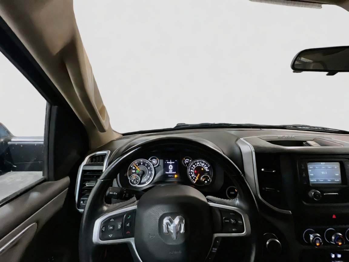 Used 2019 RAM 1500 Big Horn RWD image 7