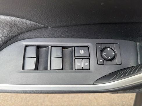 Used 2021 Toyota RAV4 XLE w/ Convenience Package AWD/4WD image 19