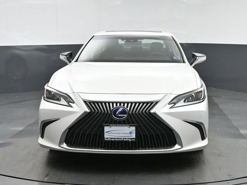 Used 2020 Lexus ES 300h w/ Accessory Package FWD image 2