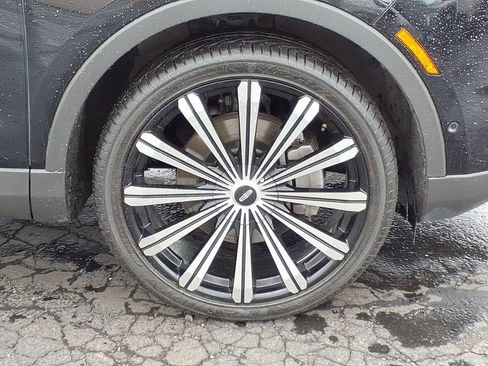 Certified 2022 Lincoln Nautilus Black Label AWD/4WD image 9