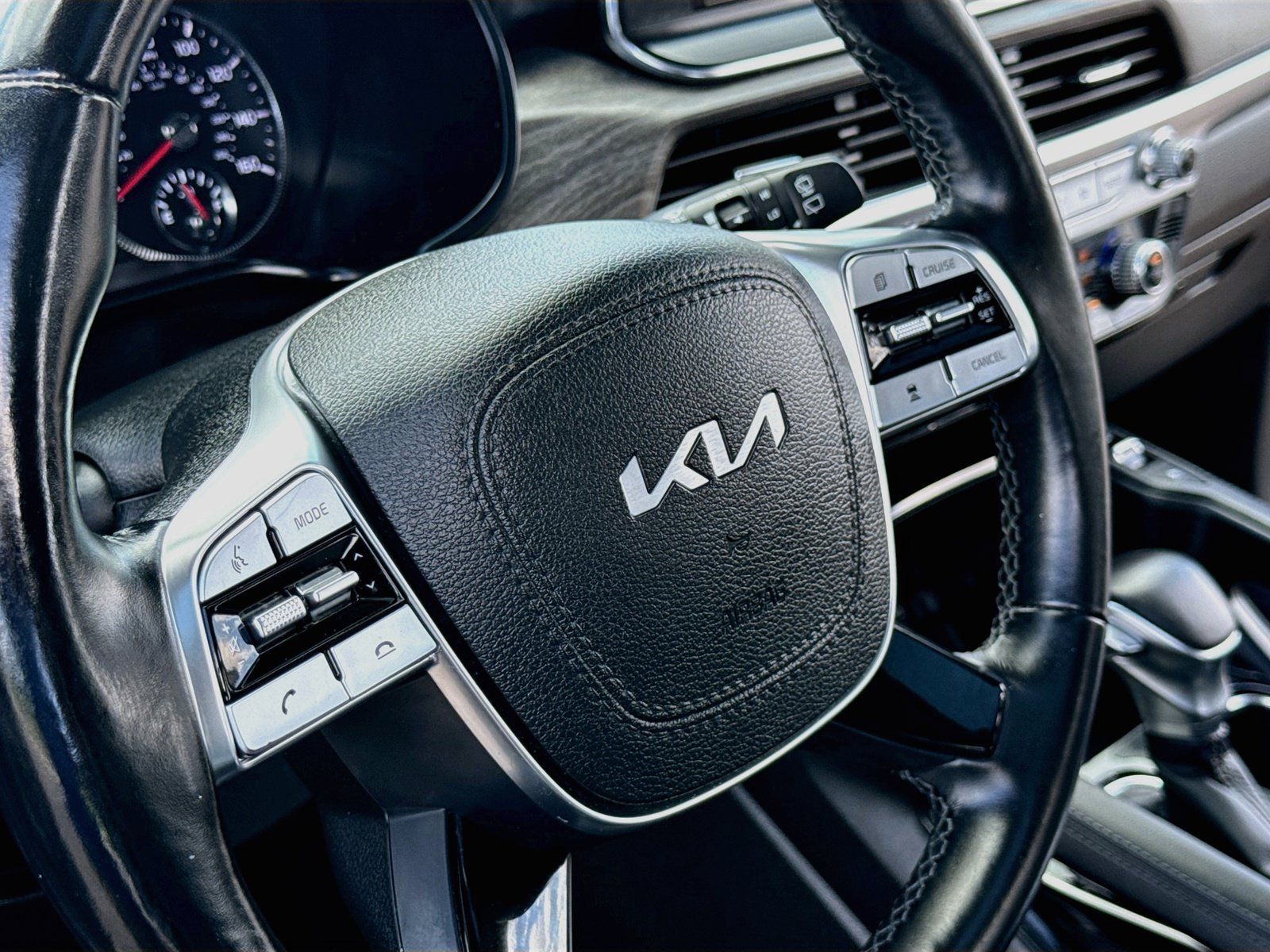 Used 2022 Kia Telluride EX w/ EX Premium Package AWD/4WD image 12