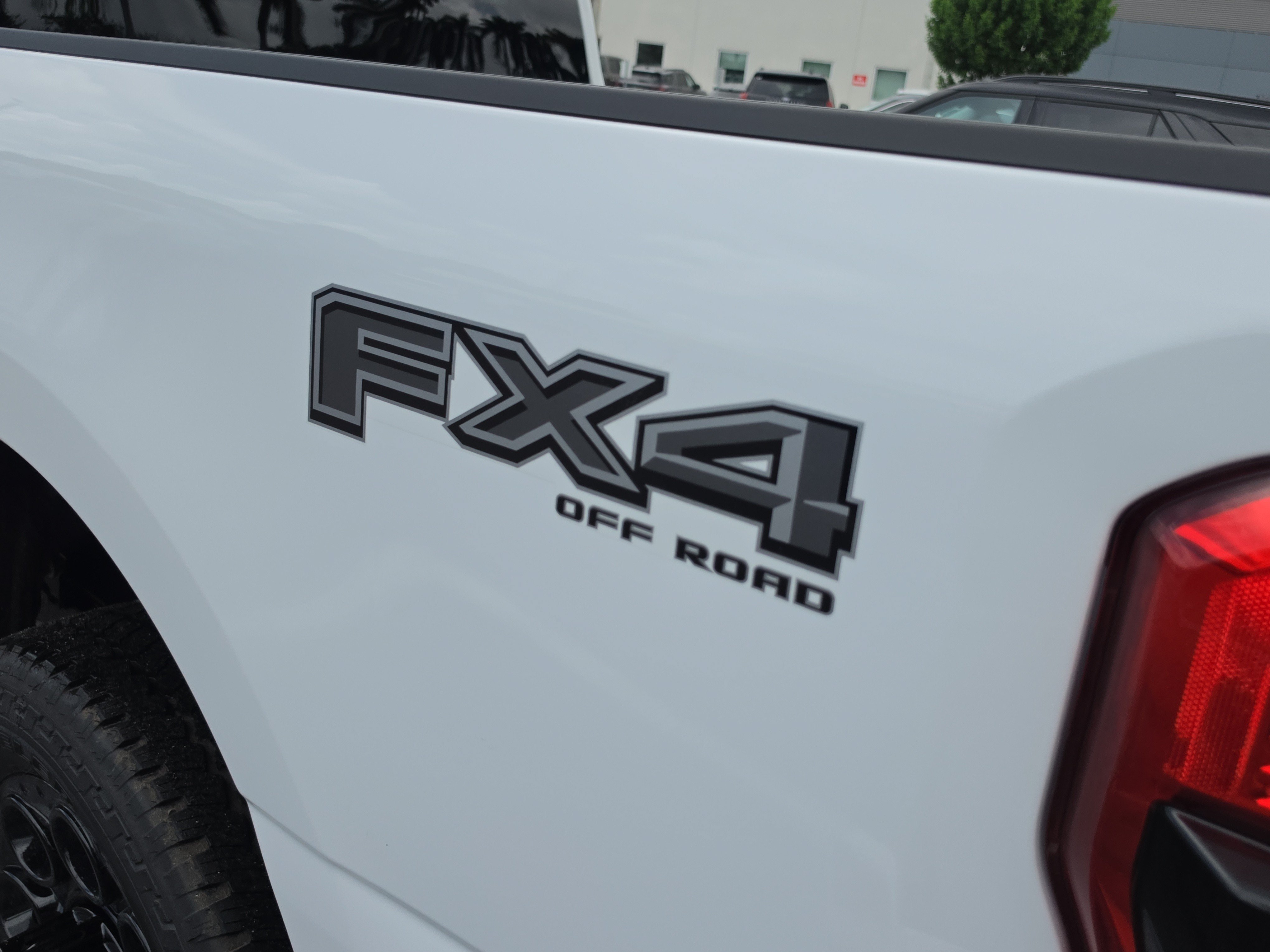 New 2027 Ford F250 Lariat w/ Black Appearance Package AWD/4WD image 7