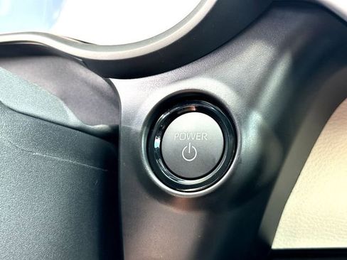 New 2026 Toyota Sienna Limited FWD image 13