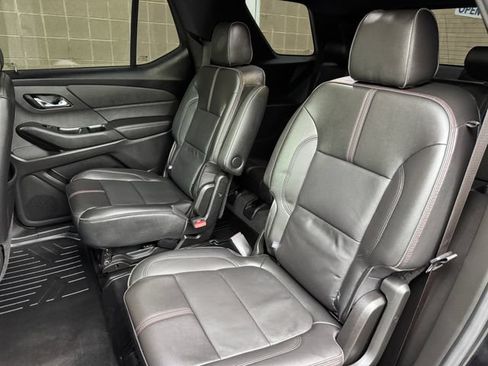 Used 2022 Chevrolet Traverse RS AWD/4WD image 16