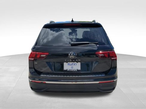 Certified 2023 Volkswagen Tiguan SE w/ Panoramic Sunroof Package FWD image 5