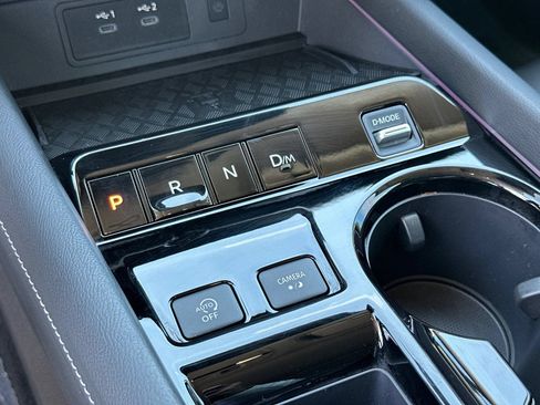Certified 2025 Nissan Murano SL AWD/4WD image 31