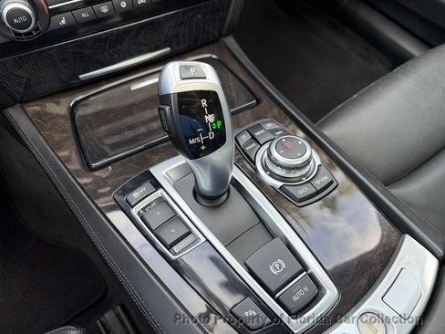 Used 2011 BMW 750i RWD image 52