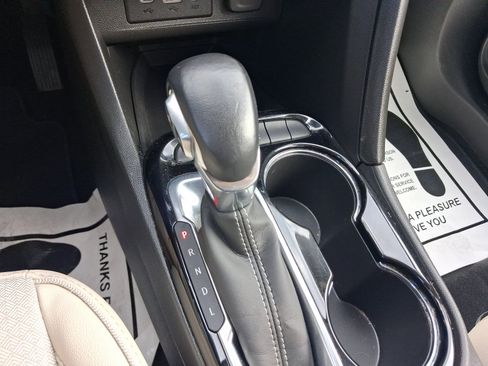 Used 2021 Buick Encore GX Preferred w/ Cold Weather Comfort Package FWD image 14