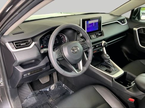 Used 2024 Toyota RAV4 XLE Premium AWD/4WD image 18