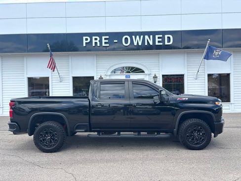 Used 2022 Chevrolet Silverado 2500 LTZ w/ LTZ Plus Package AWD/4WD image 4