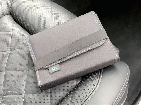 Certified 2025 BMW X7 xDrive40i w/ Premium Package image 15