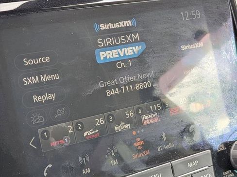 Used 2020 Nissan Titan SL image 14