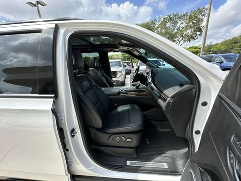 Certified 2023 Cadillac Escalade Sport Platinum w/ LPO, ONYX Package AWD/4WD image 33