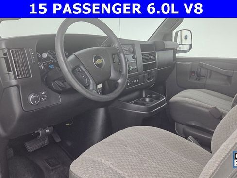 Used 2018 Chevrolet Express 3500 LT w/ LT Preferred Equipment Group image 9