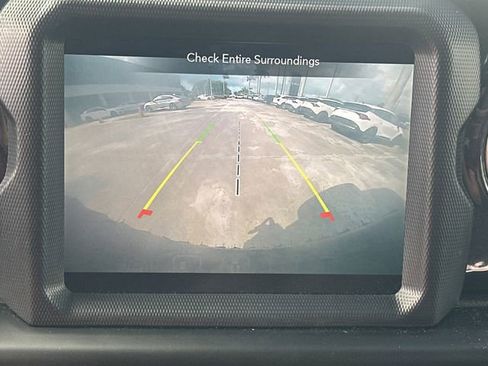 Used 2020 Jeep Wrangler Unlimited Sahara AWD/4WD image 25