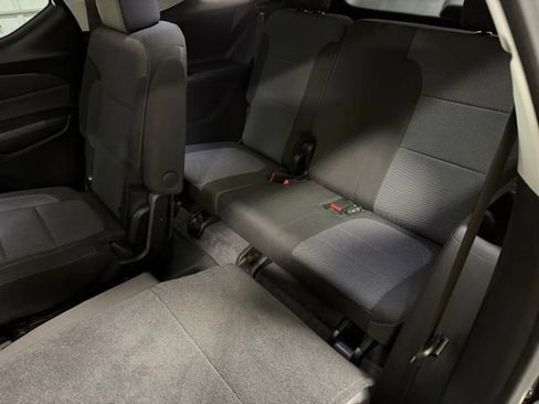 Used 2020 Chevrolet Traverse LT FWD image 12