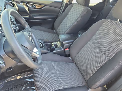 Used 2020 Nissan Rogue Sport SV image 14