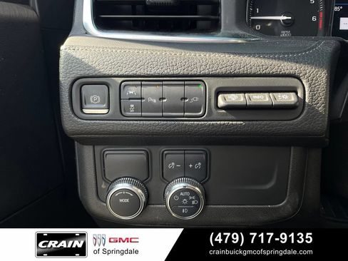 Used 2021 GMC Yukon XL Denali w/ Advanced Technology Package RWD image 12