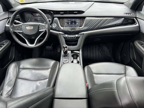 Used 2024 Cadillac XT6 Premium Luxury AWD/4WD image 16