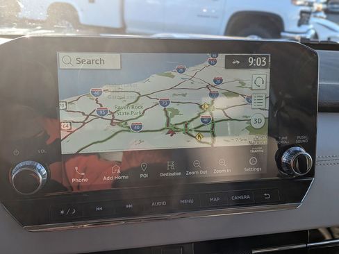 Used 2023 Mitsubishi Outlander SEL image 28