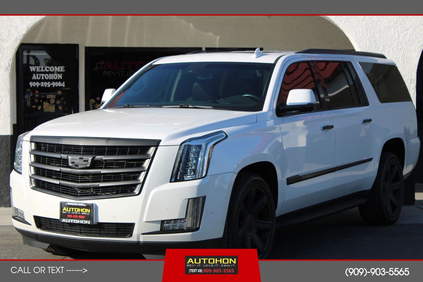 Used 2018 Cadillac Escalade ESV Luxury AWD/4WD image 1