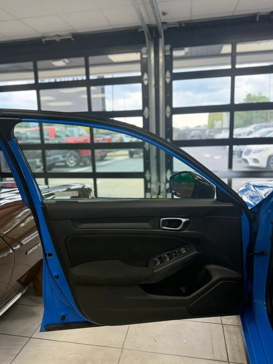 Used 2024 Honda Civic Sport image 8